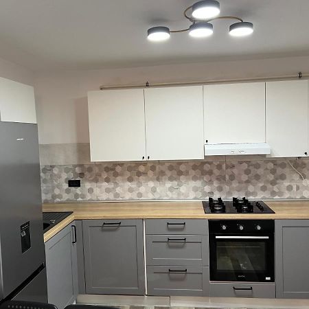 Sunny Luxury Home G. Enescu Suceava Bagian luar foto
