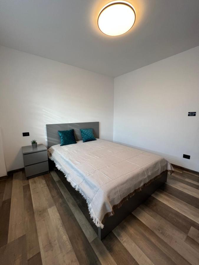 Sunny Luxury Home G. Enescu Suceava Bagian luar foto